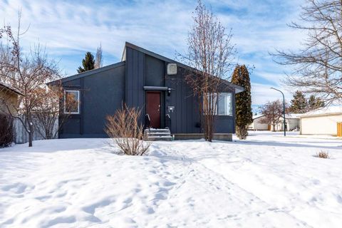 Photo of 47 Olsen Street, Red Deer, AB T4N 5B8 (MLS # A2298696)