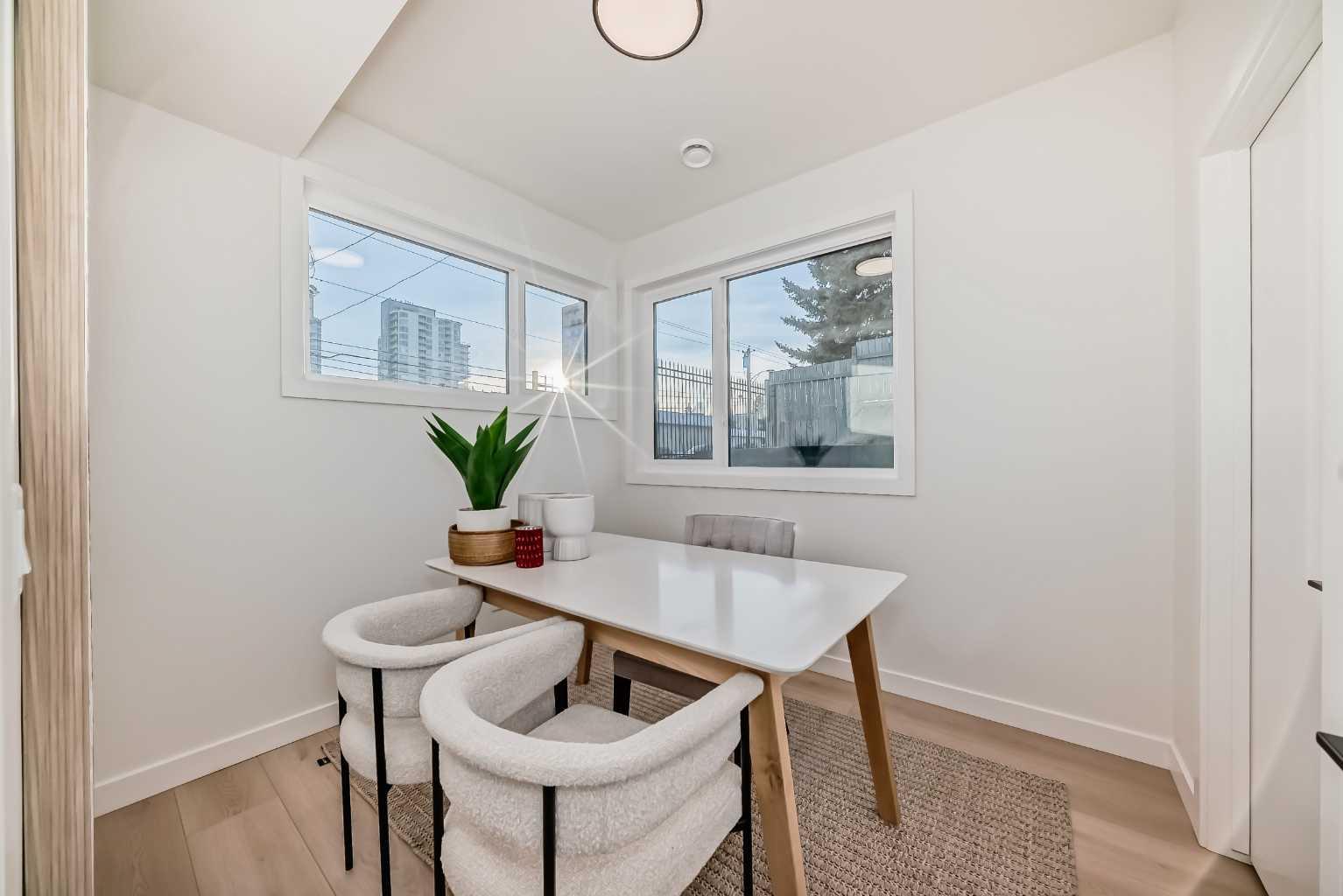 3349 Spruce Drive SW