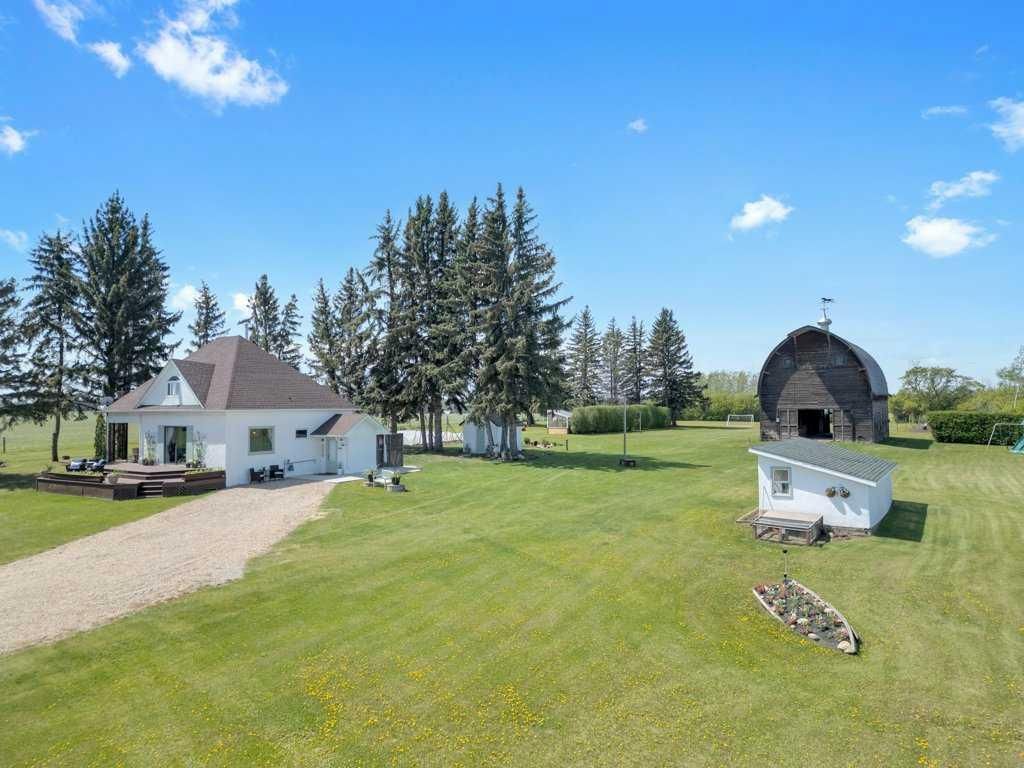 Photo of 430044 Highway 20, Rural Ponoka County, AB T0C 2J0 (MLS # A2295722)