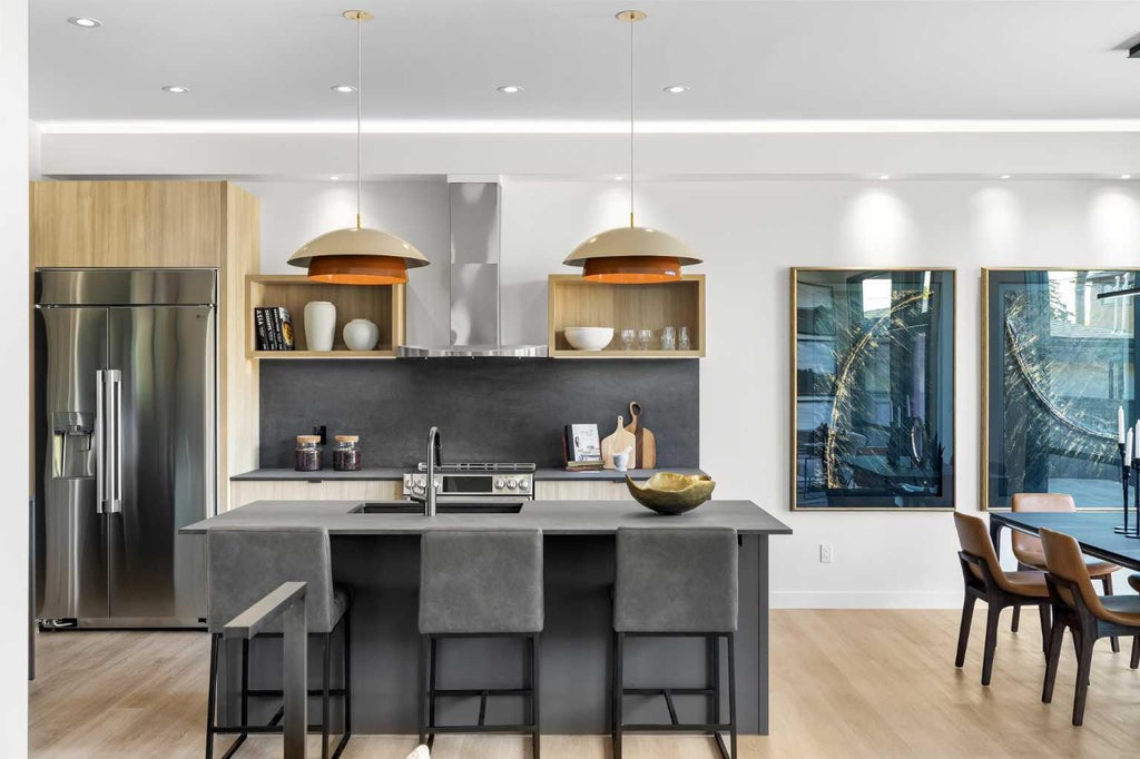 Photo of 3B Willow Crescent SW, Calgary, AB T3C 3B8 (MLS # A2344851)
