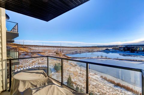 42 Cranbrook Gardens SE 2307 Calgary AB T3M 3P9