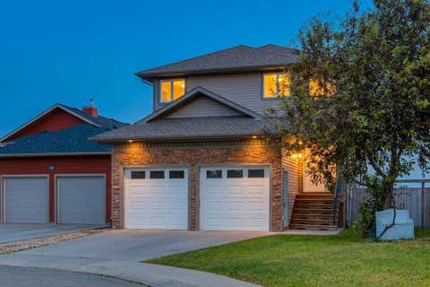Photo of 156 CAMDEN Court, Strathmore, AB T1P 1Y1 (MLS # A2324200)
