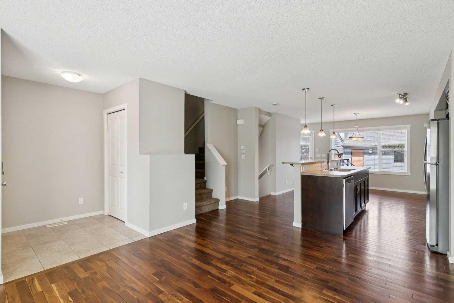 28 Walden Drive SE