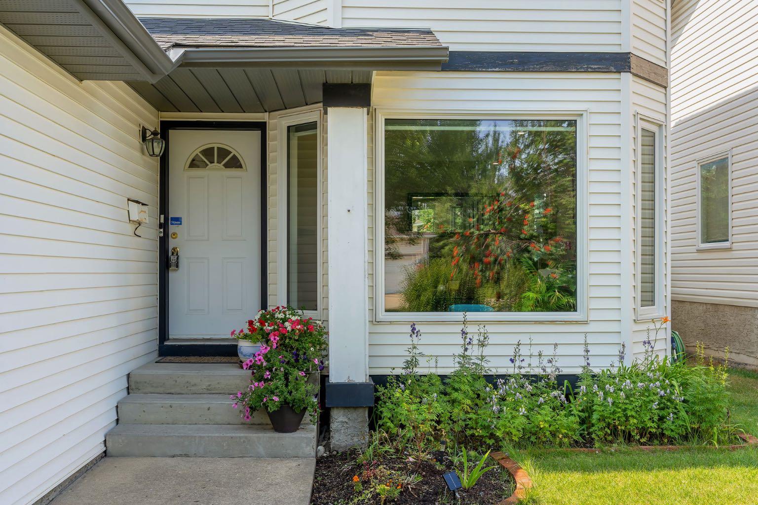 11 Arbour Summit Close NW