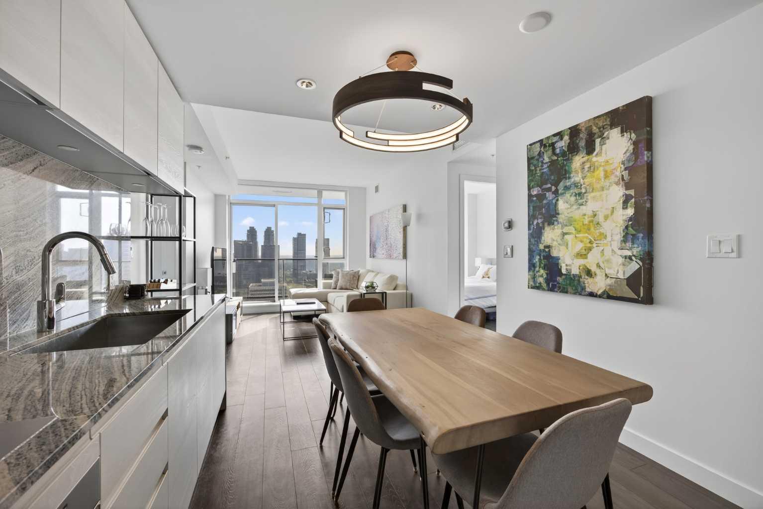 310 12 Avenue SW 2405