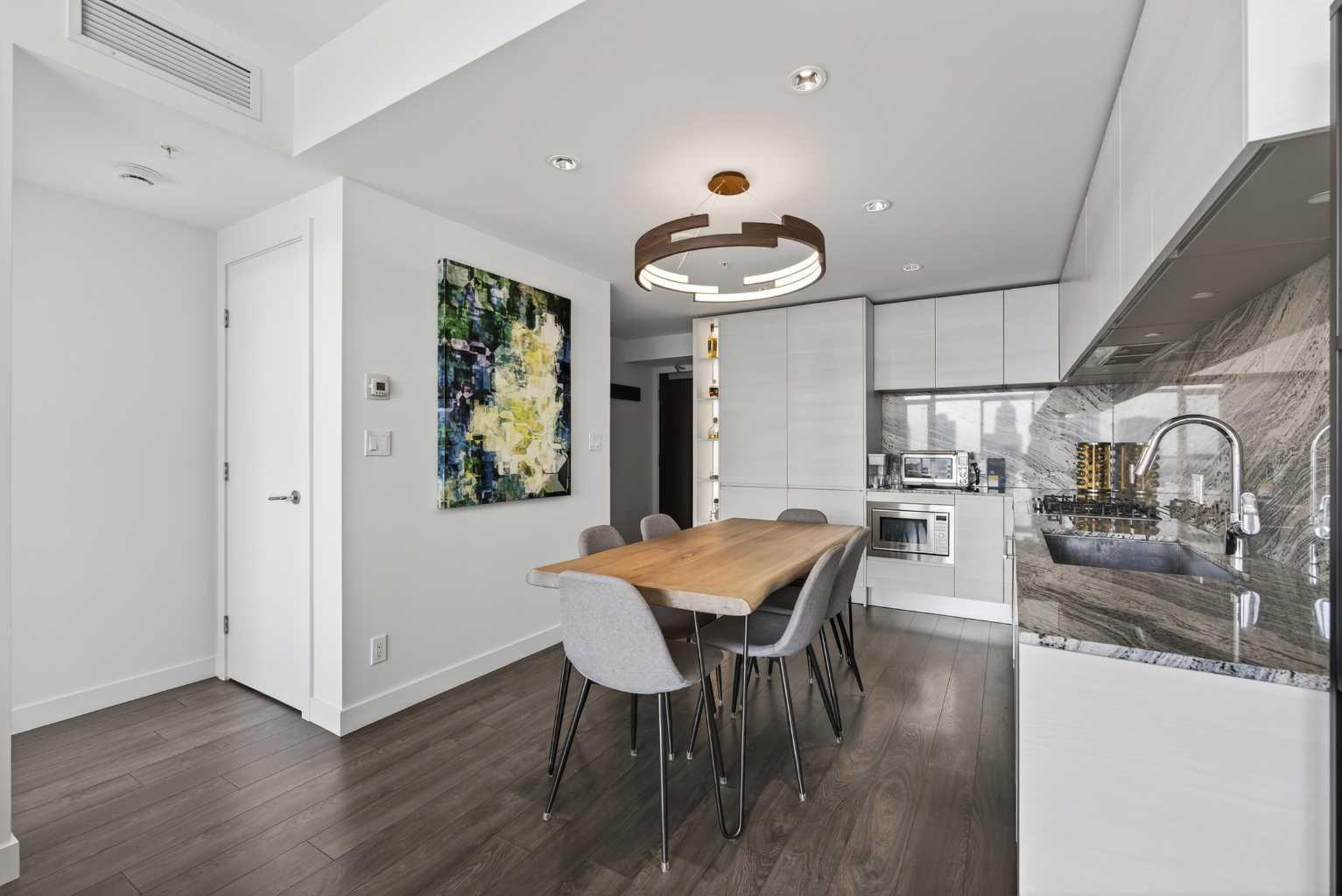 310 12 Avenue SW 2405