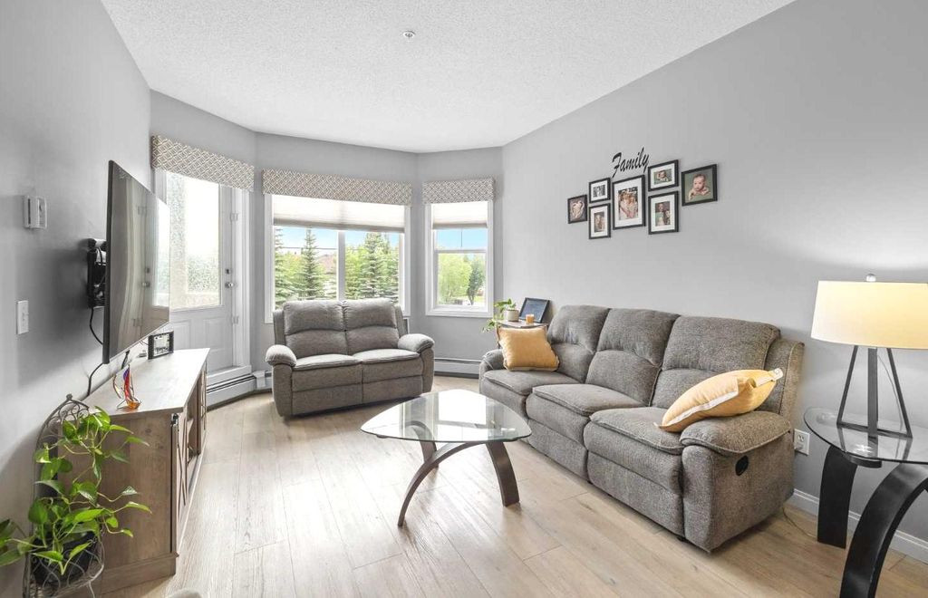 Photo of 8 Prestwick Pond Terrace SE #220, Calgary, AB T2Z 4P3 (MLS # A2324707)
