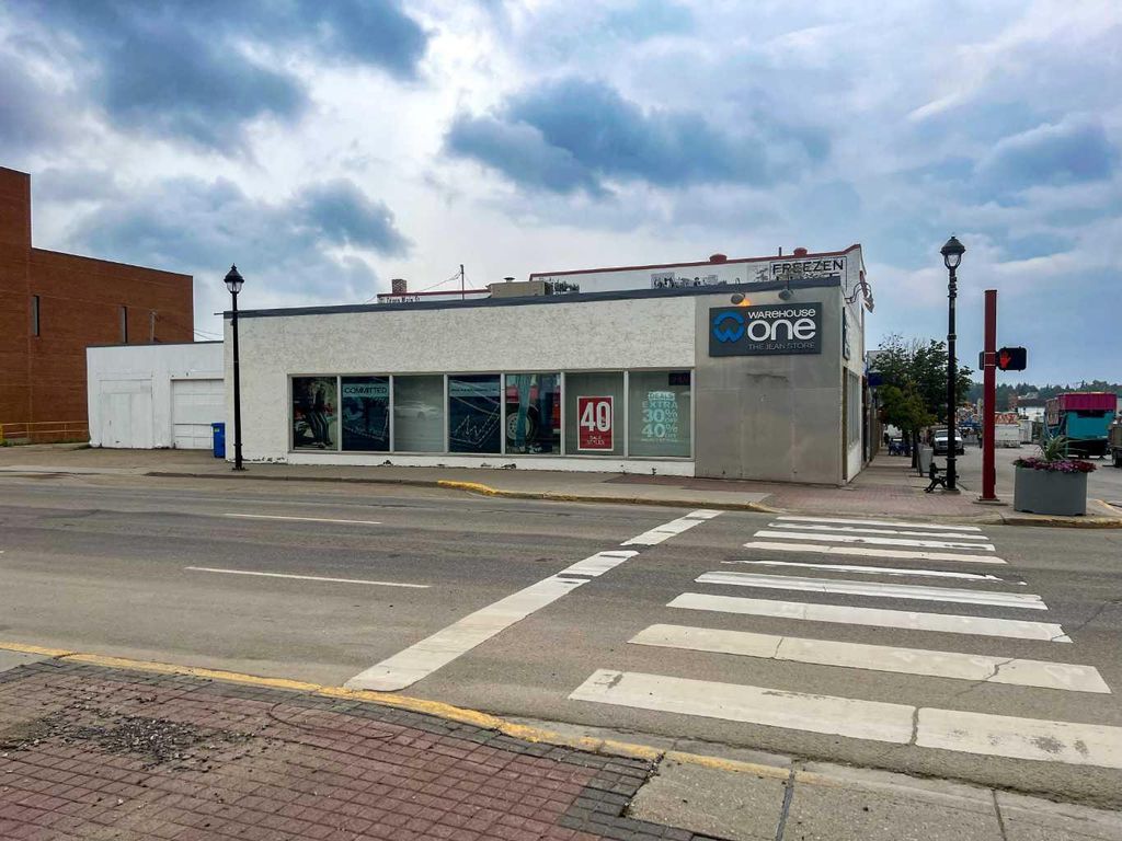 Photo of 323 50 Street, Edson, AB T7E 1T7 (MLS # A2065103)