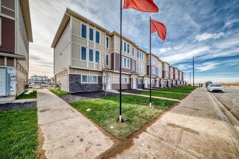 Photo of 145 chelsea Mews #45, Chestermere, AB T1X 3H2 (MLS # A2297404)