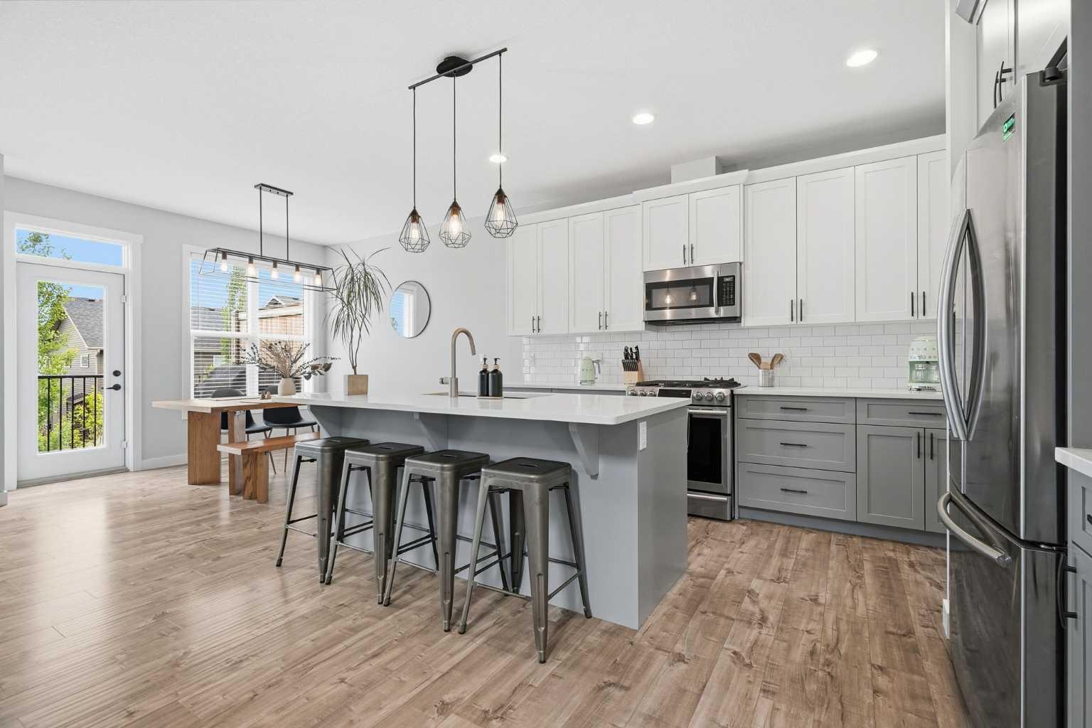 26 Crestbrook Drive SW