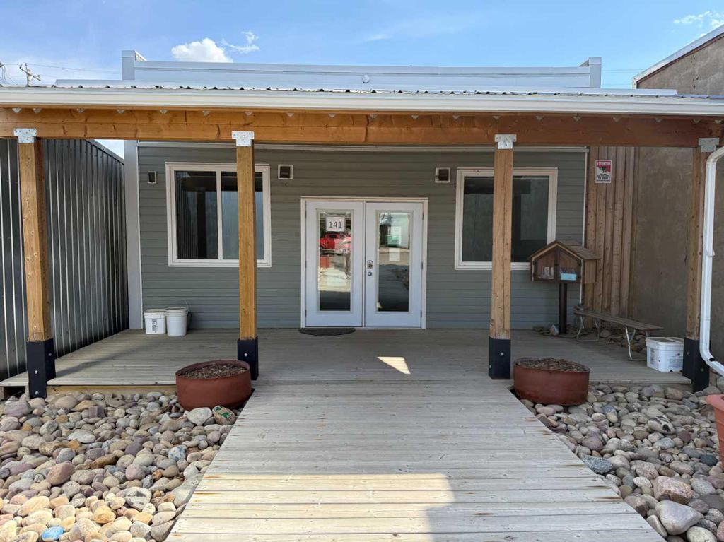 Photo of 141 5 Avenue W, Bow Island, AB T0K 0G0 (MLS # A2309096)