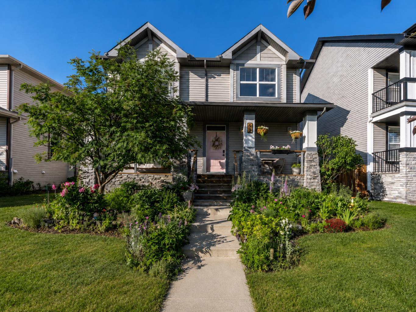 53 Heritage Drive