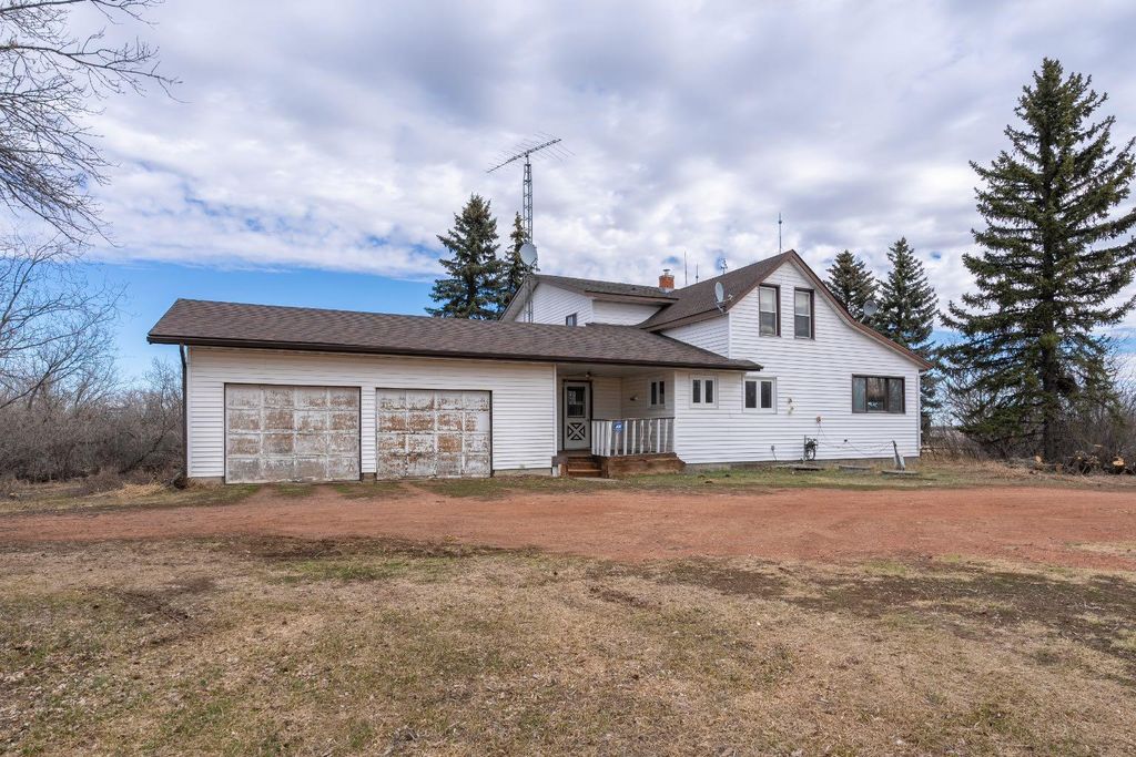 Photo of 43040 HWY 855, Rural Flagstaff County, AB T0B 2M1 (MLS # A2306181)