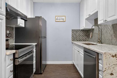 6100 4 Avenue NE 22 Calgary AB T2A 5Z8