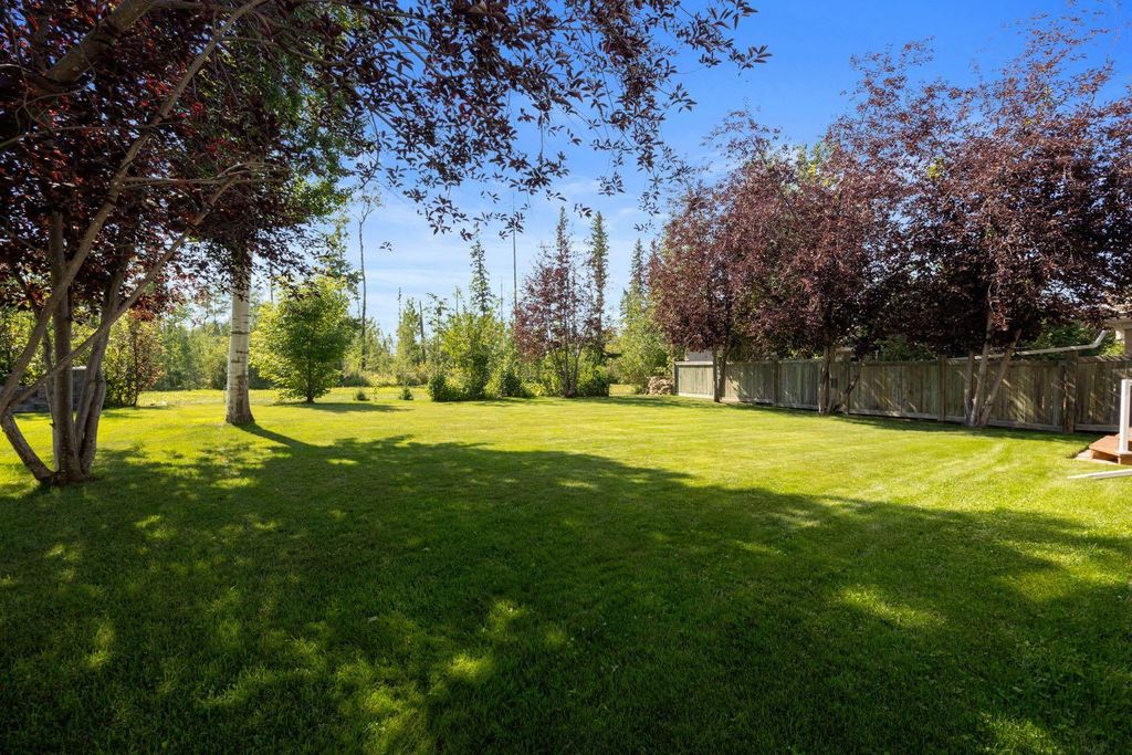 Photo of 127 Berard Crescent, Fort McMurray, AB T9K 1V8 (MLS # A2285933)