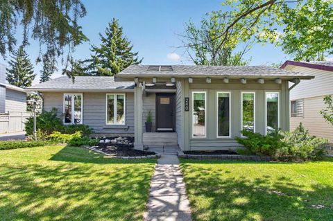 Photo of 240 Canniff Place SW, Calgary, AB T2W 2L8 (MLS # A2313804)