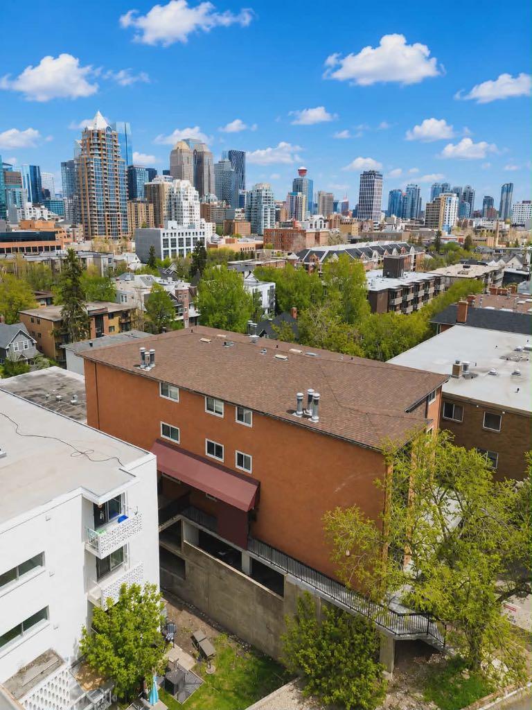 930 Royal Avenue SW 4