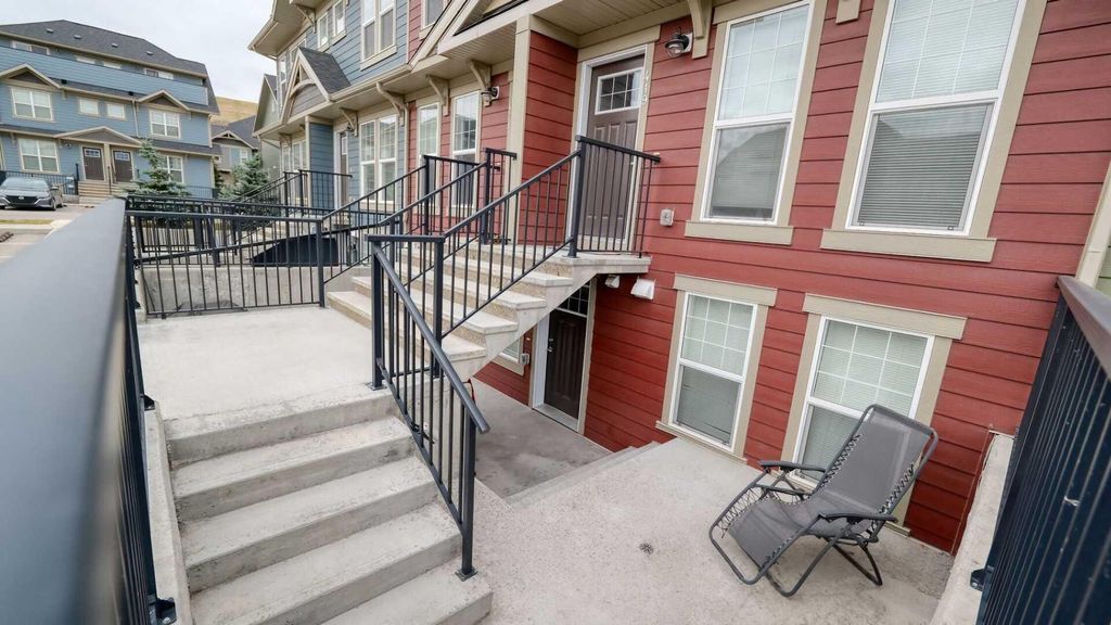 Photo of 417 Cranbrook Square SE, Calgary, AB T3M 3K8 (MLS # A2304512)