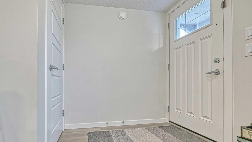 Photo of 417 Cranbrook Square SE, Calgary, AB T3M 3K8 (MLS # A2304512)