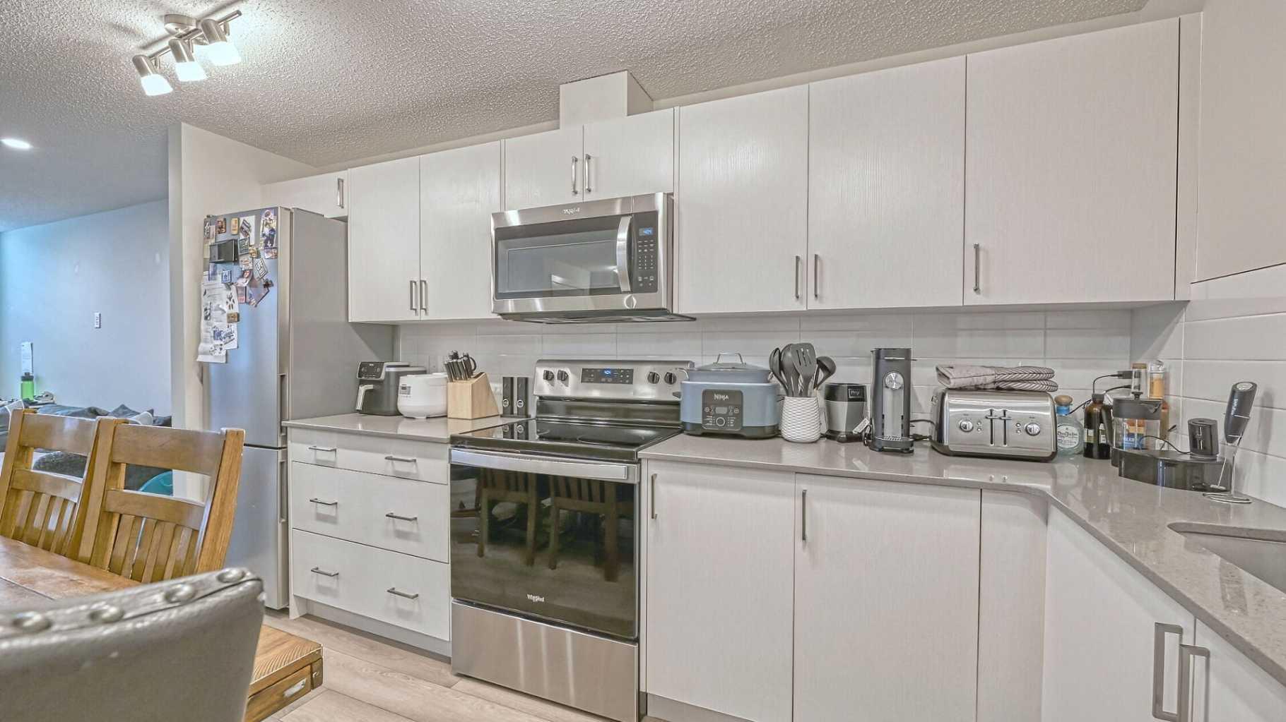 417 Cranbrook Square SE