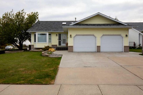 Photo of 11 Maple Place, Crossfield, AB T0M 0S0 (MLS # A2347246)