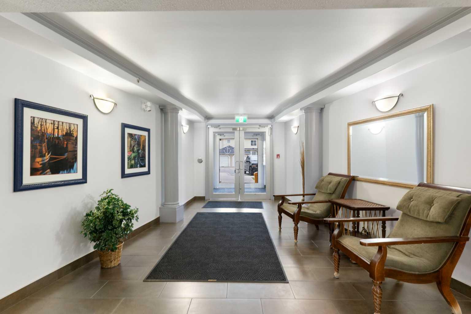 9 Country Village Bay NE 202