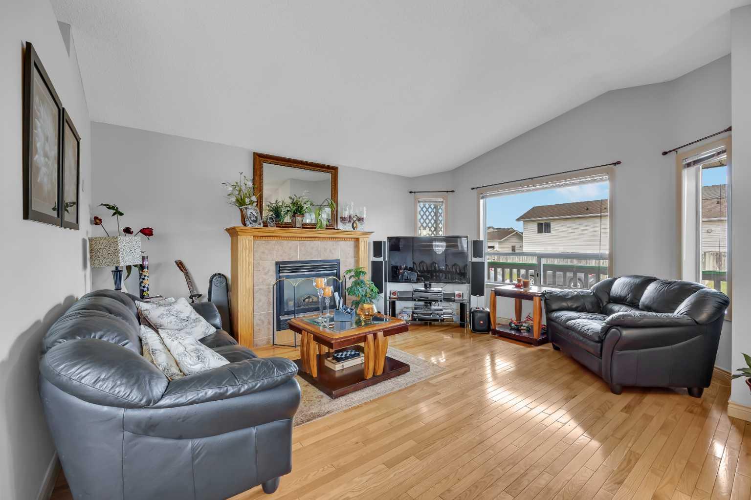 189 Applemead Close SE
