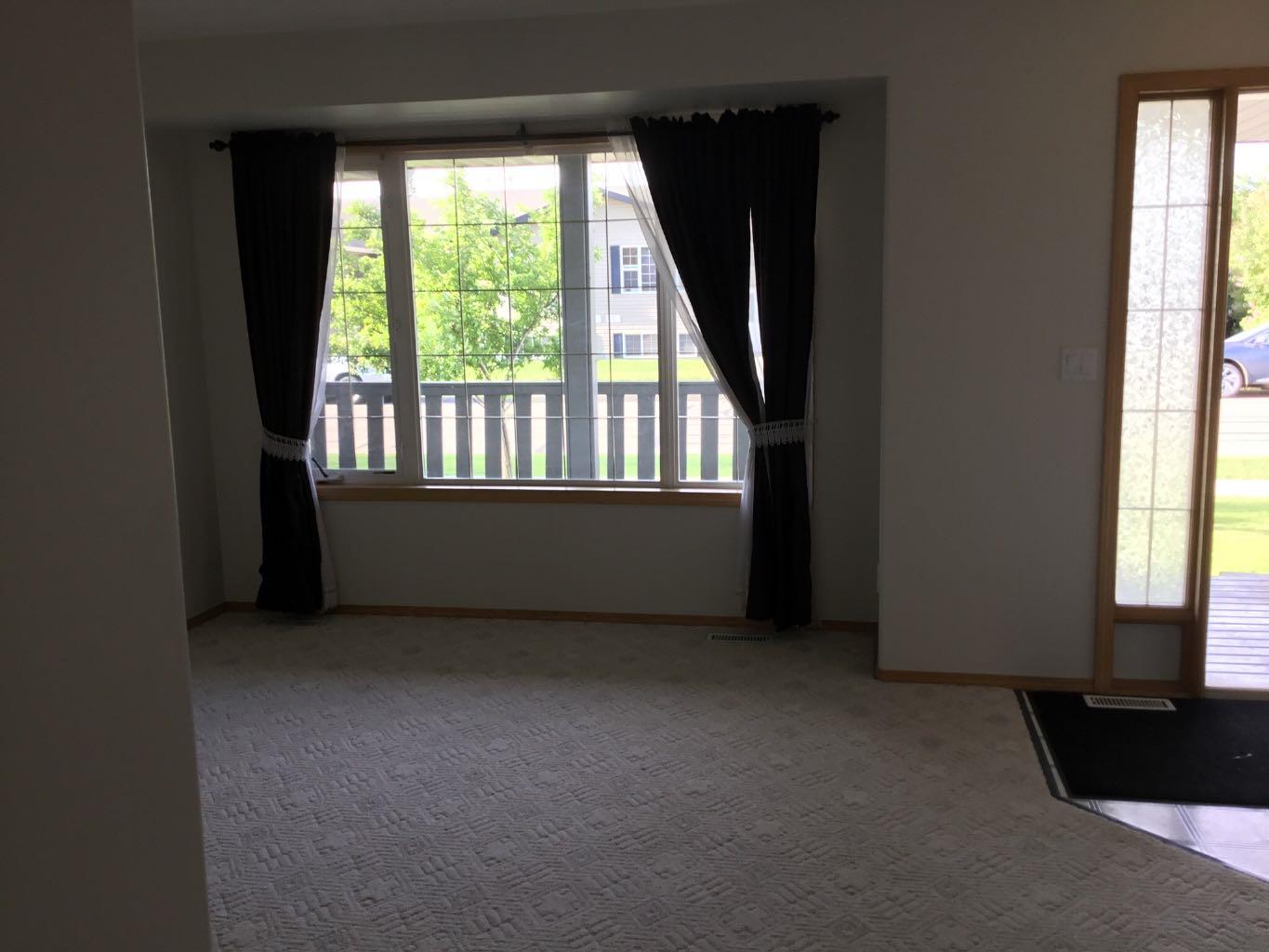 4920 53 Avenue UNIT 2