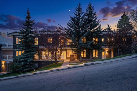 Photo of 525 5 Street NE, Calgary, AB T2E 3W6 (MLS # A2312576)