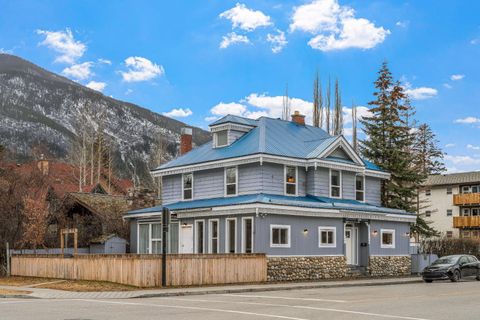 137 Muskrat Street Banff AB T1L 1E6