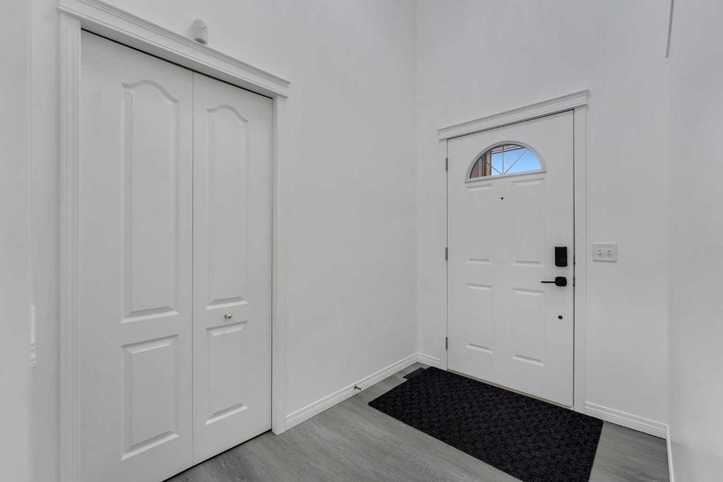 Photo of 41 Royal Birch Terrace NW, Calgary, AB T3G 5N7 (MLS # A2294874)