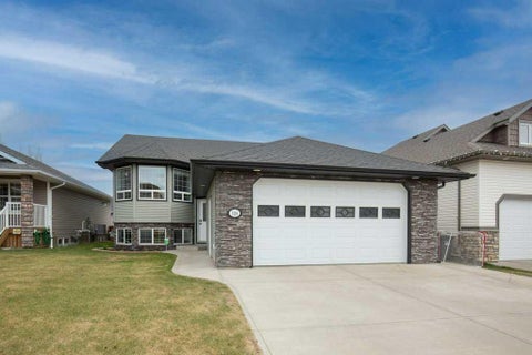 Photo of 124 Vincent Close, Red Deer, AB T4R 0H8 (MLS # A2313219)