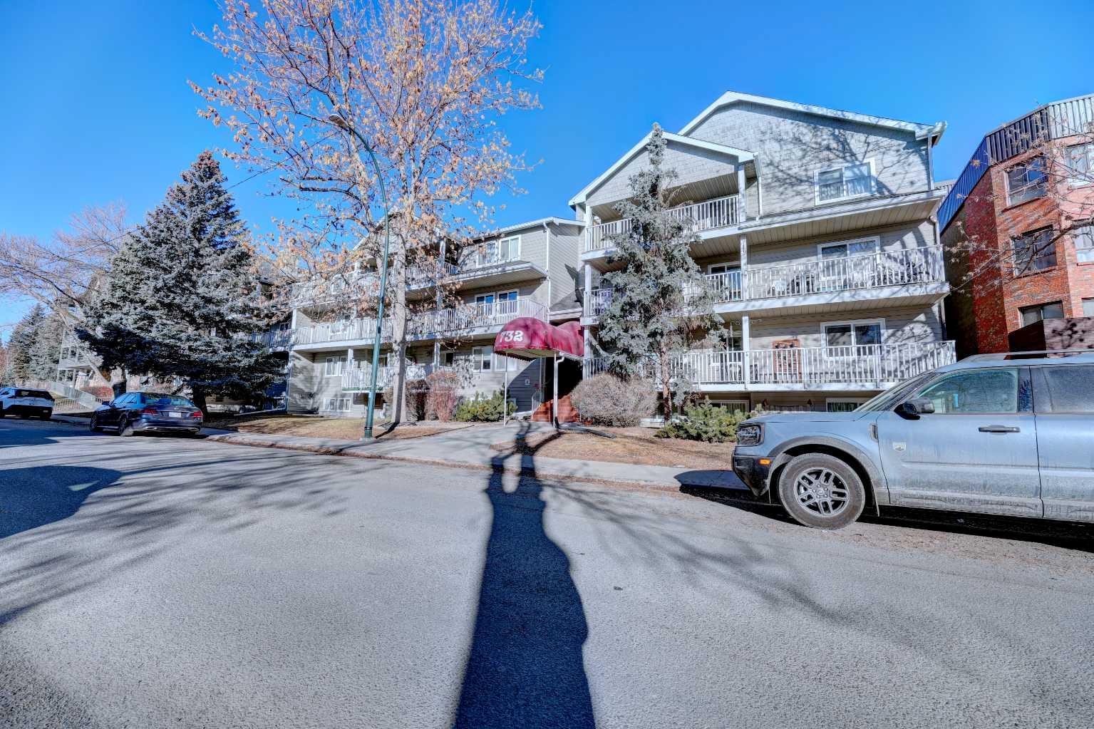 732 57 Avenue SW 202