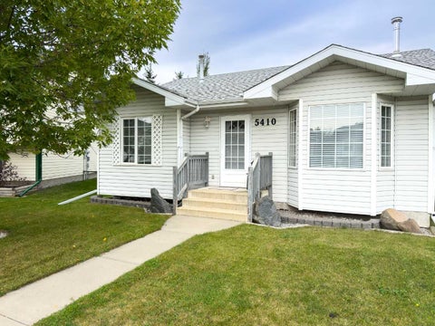 Photo of 5410 61 Avenue Close, Rocky Mountain House, AB T4T 1N8 (MLS # A2342152)