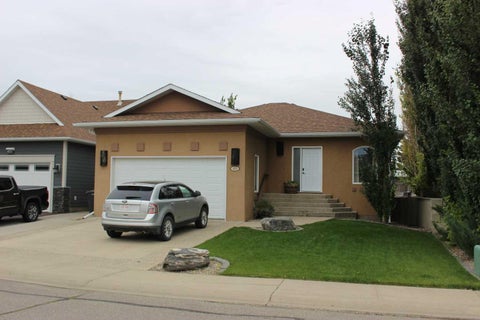 Photo of 413 Willow Place, Picture Butte, AB T0K 1V0 (MLS # A2345161)