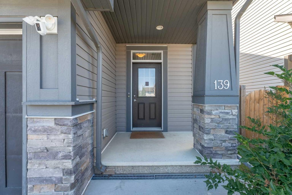 Photo of 139 Auburn Meadows Place SE, Calgary, AB T3M 2H5 (MLS # A2348865)