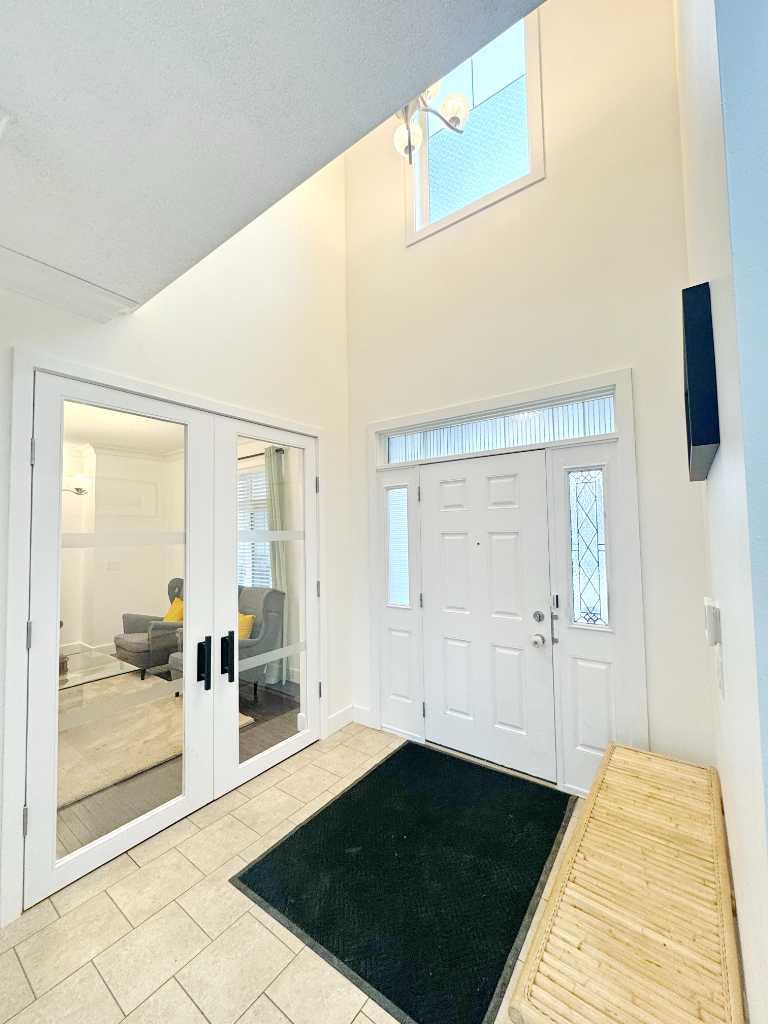 109 KINNIBURGH Boulevard E