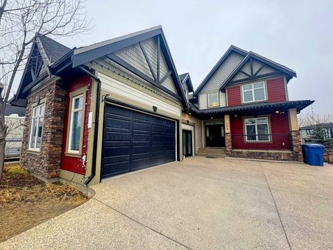 Photo of 109 KINNIBURGH Boulevard E, Chestermere, AB T1X 0L9 (MLS # A2304356)