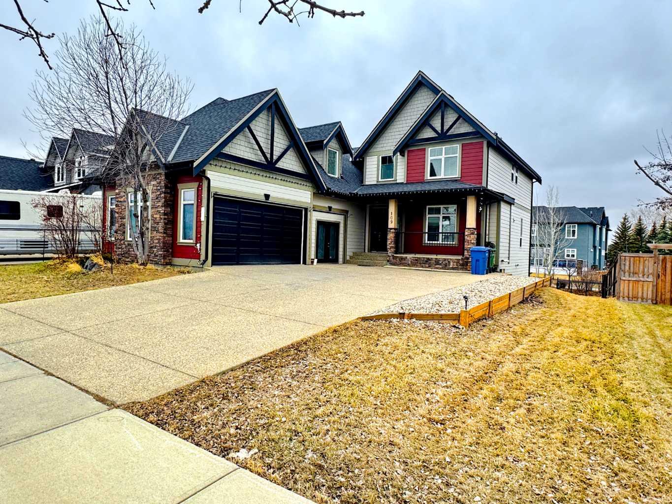 109 KINNIBURGH Boulevard E