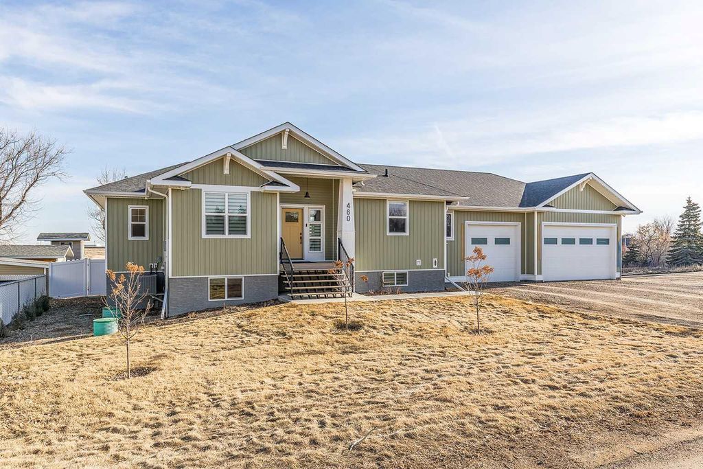 Photo of 480 7 Street, Dunmore, AB T1B 0K1 (MLS # A2286716)
