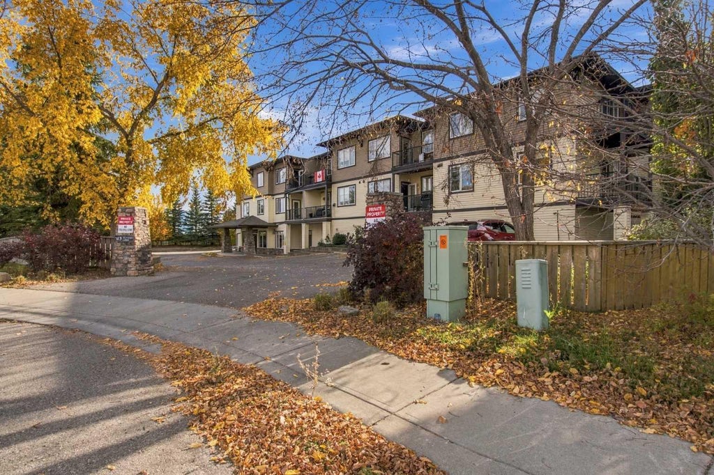 Photo of 43 Sunrise Loop SE #206, High River, AB T1V 0G8 (MLS # A2351206)