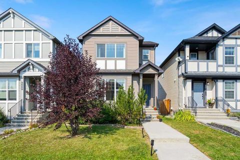 Photo of 2013 New Brighton Park SE, Calgary, AB T2Z 1B1 (MLS # A2266917) Photo of 2013 New Brighton Park SE, Calgary, AB T2Z 1B1 (MLS # A2266917)