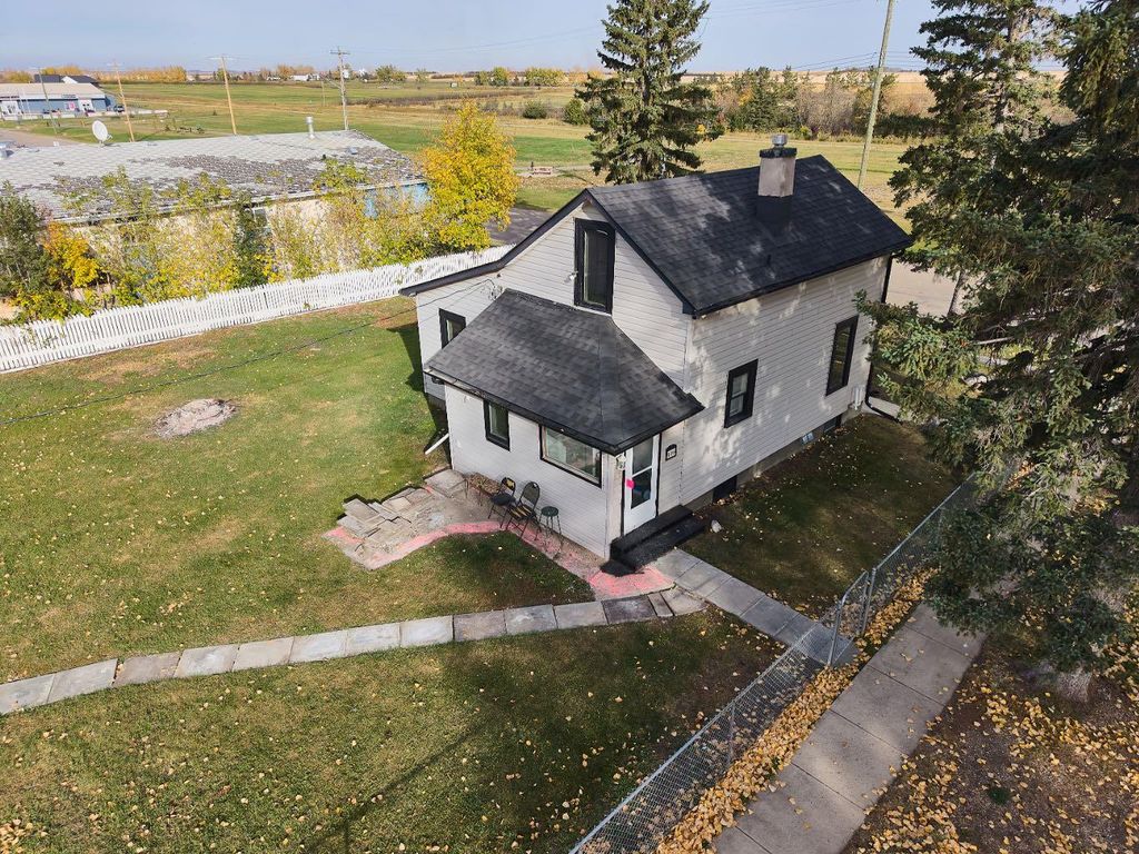 Photo of 106 Allison Street, Acme, AB T0M 0A0 (MLS # A2265945)