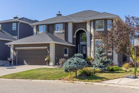 Photo of 70 Patterson Close SW, Calgary, AB T3H 3K2 (MLS # A2299899)
