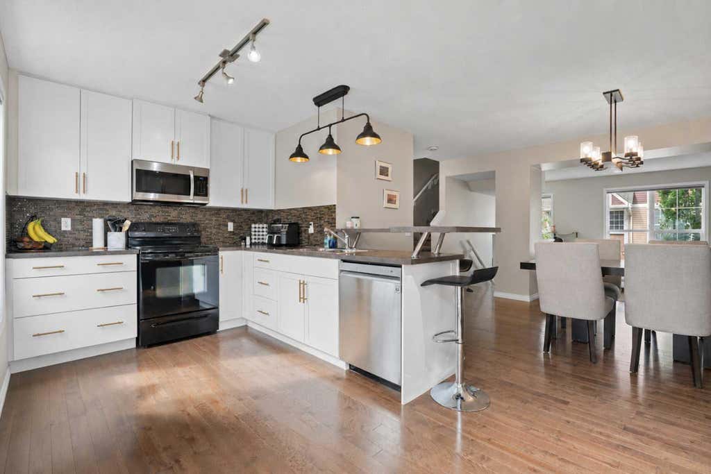 Photo of 205 New Brighton Villas SE, Calgary, AB T2Z 0T6 (MLS # A2332480)