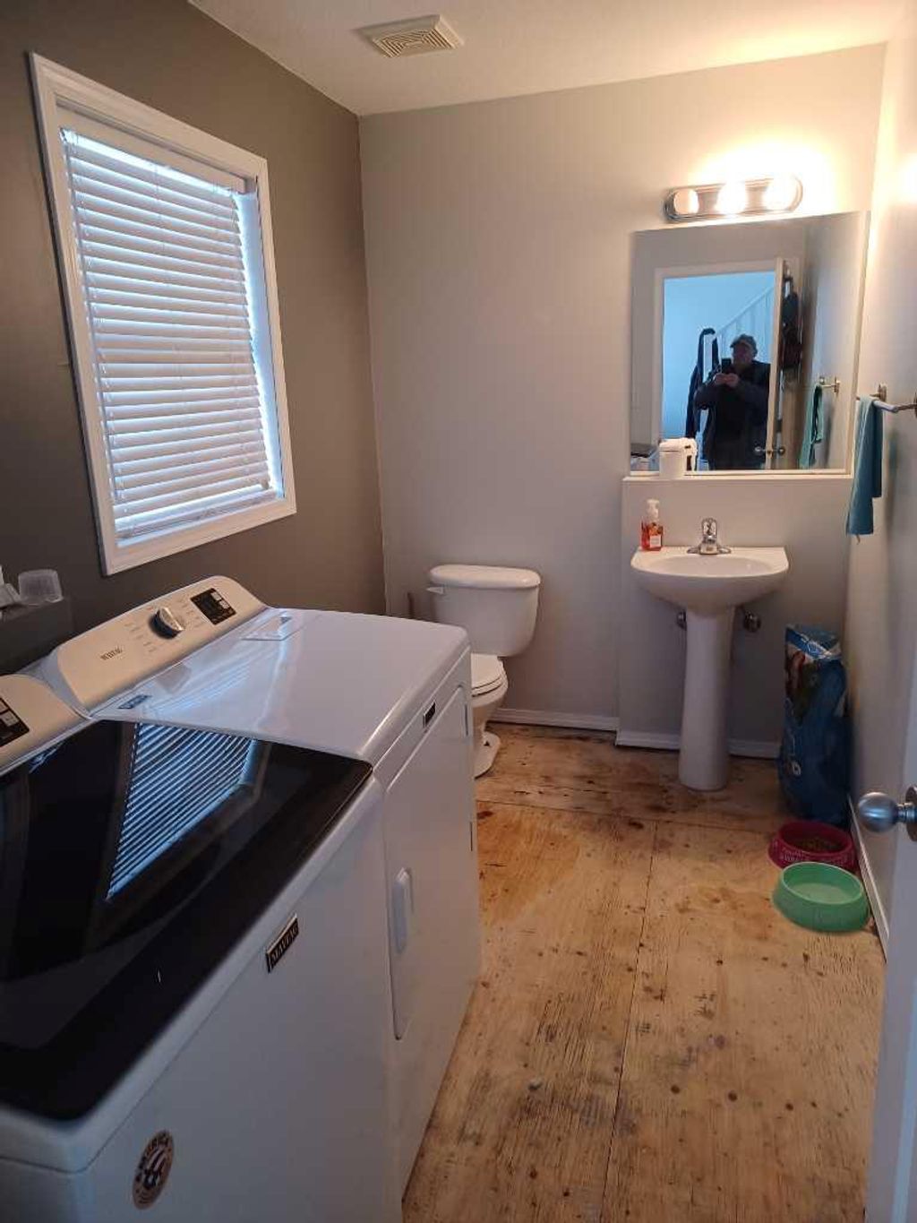 Photo of 133 Old Boomer Road, Sylvan Lake, AB T4S 2N1 (MLS # A2296347)