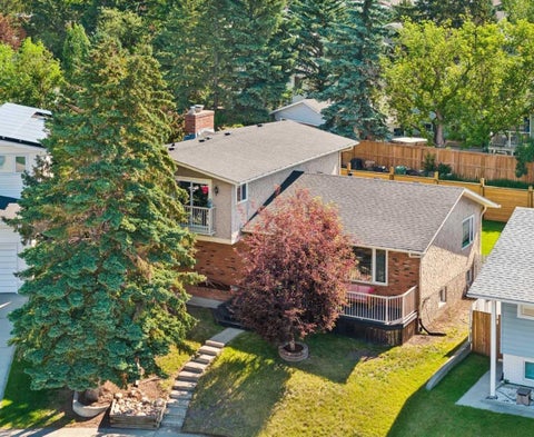 Photo of 16 Brenner Place NW, Calgary, AB T2L 1Z2 (MLS # A2329827)