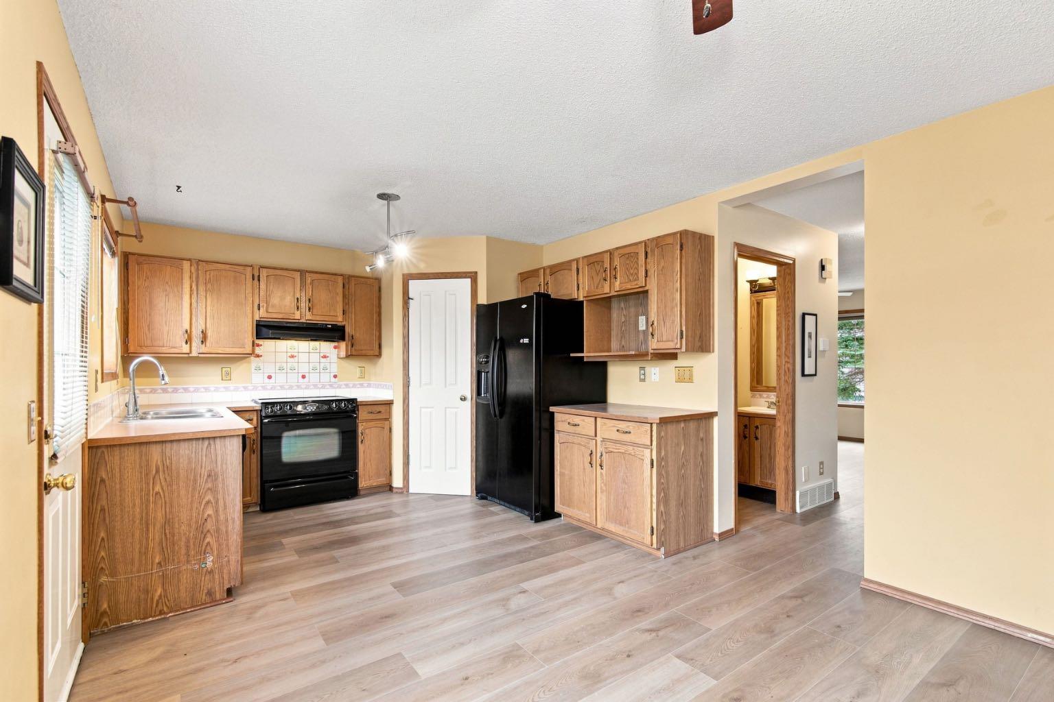 219 Coral Springs Circle NE
