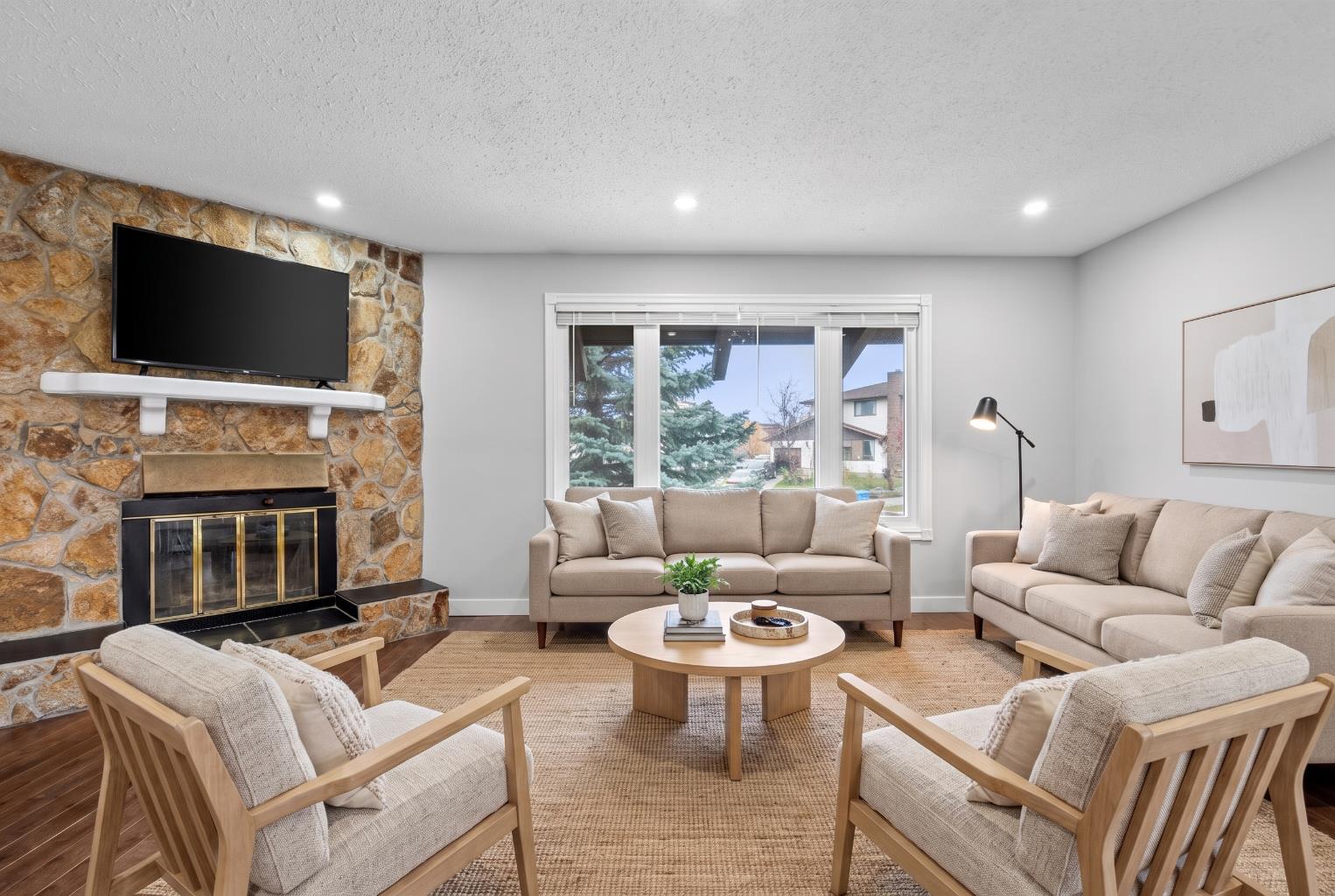 16 Whiteram Place NE