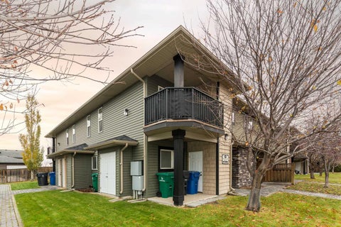Photo of 895 Mt Sundance Manor W #5, Lethbridge, AB T1J 1X7 (MLS # A2355514)